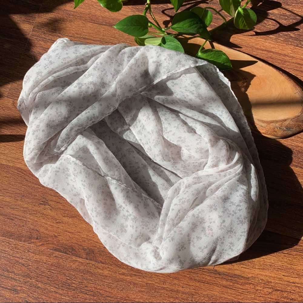 LAST CALL • ECWO • Soft Floral Grey Light Weight Scarf